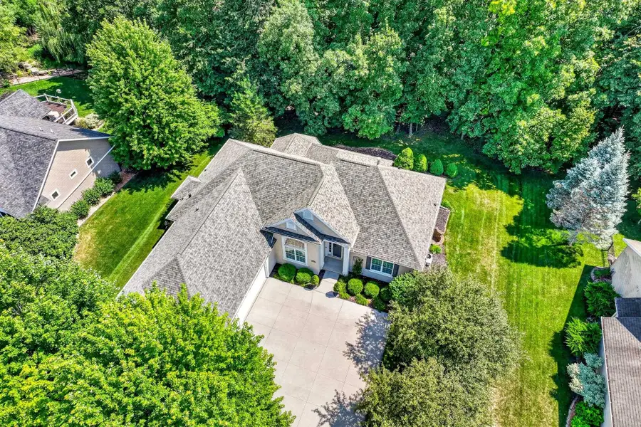 1568 Kingswood Drive, Neenah, WI 54956 - #3