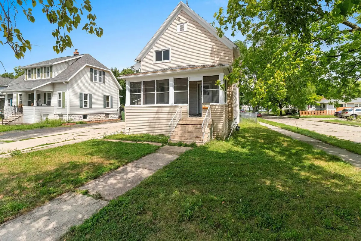 391 4th Street, Fond Du Lac, WI 54935 - #1