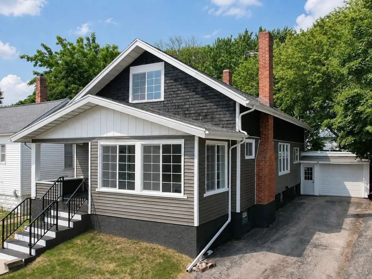 1006 15th Avenue, Menominee, MI 49858 - #1