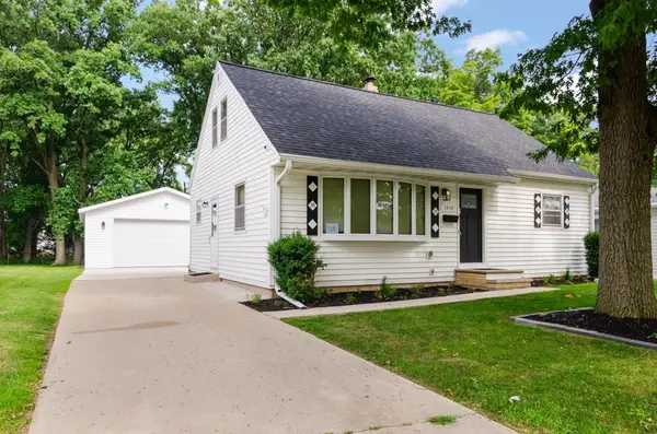 1810 14th Avenue, GREEN BAY, WI 54304-3724