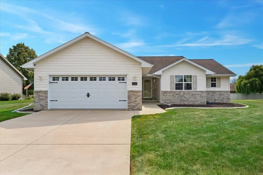 2540 Manitowoc Road, Green Bay, WI 54311 - #2