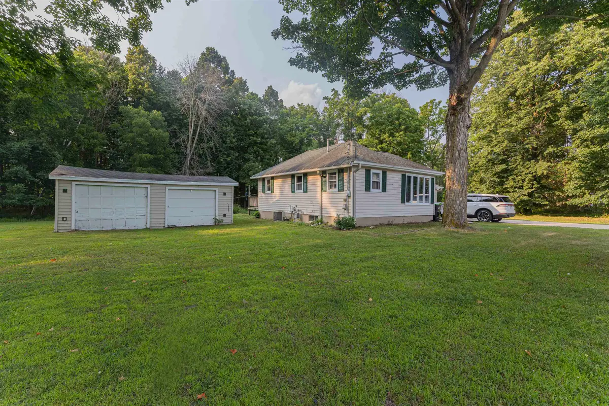429 E Washington Street, Gillett, WI 54124-9999 - #1