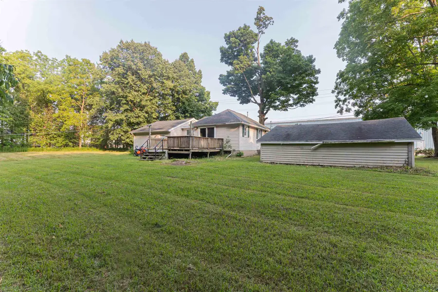 429 E Washington Street, Gillett, WI 54124-9999 - #2