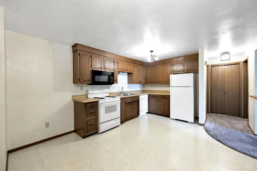 1045 Marvelle Lane, Green Bay, WI 54304 - #3
