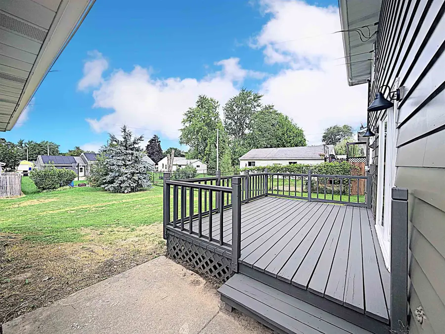 516 W 10th Street, Kaukauna, WI 54130 - #2