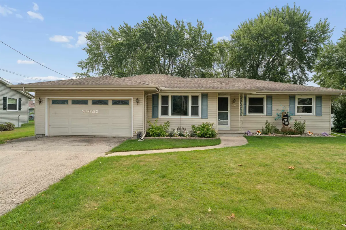 1045 Grove Street, Menasha, WI 54952 - #1