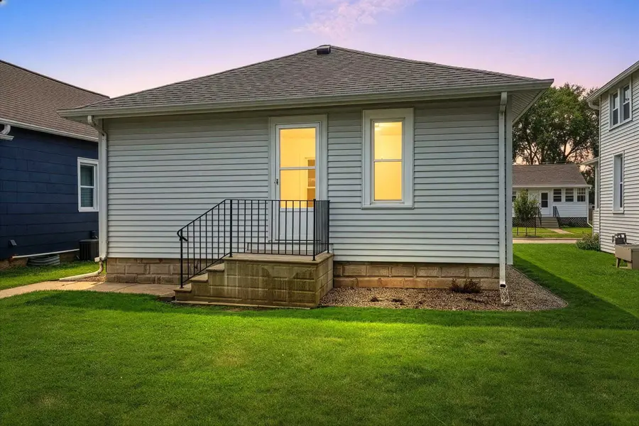 1044 Caroline Street, Green Bay, WI 54303-1808 - #2
