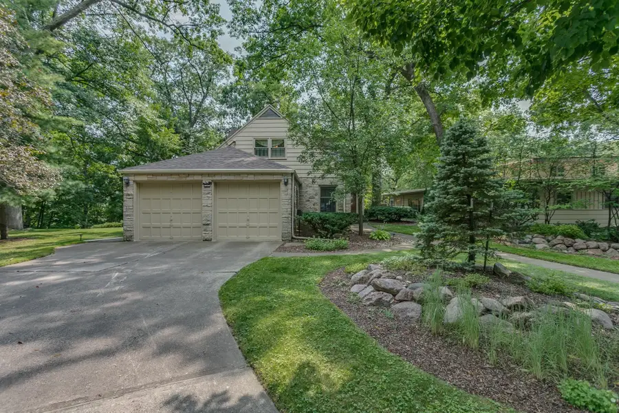 1520 Oakcrest Court, Appleton, WI 54914 - #3