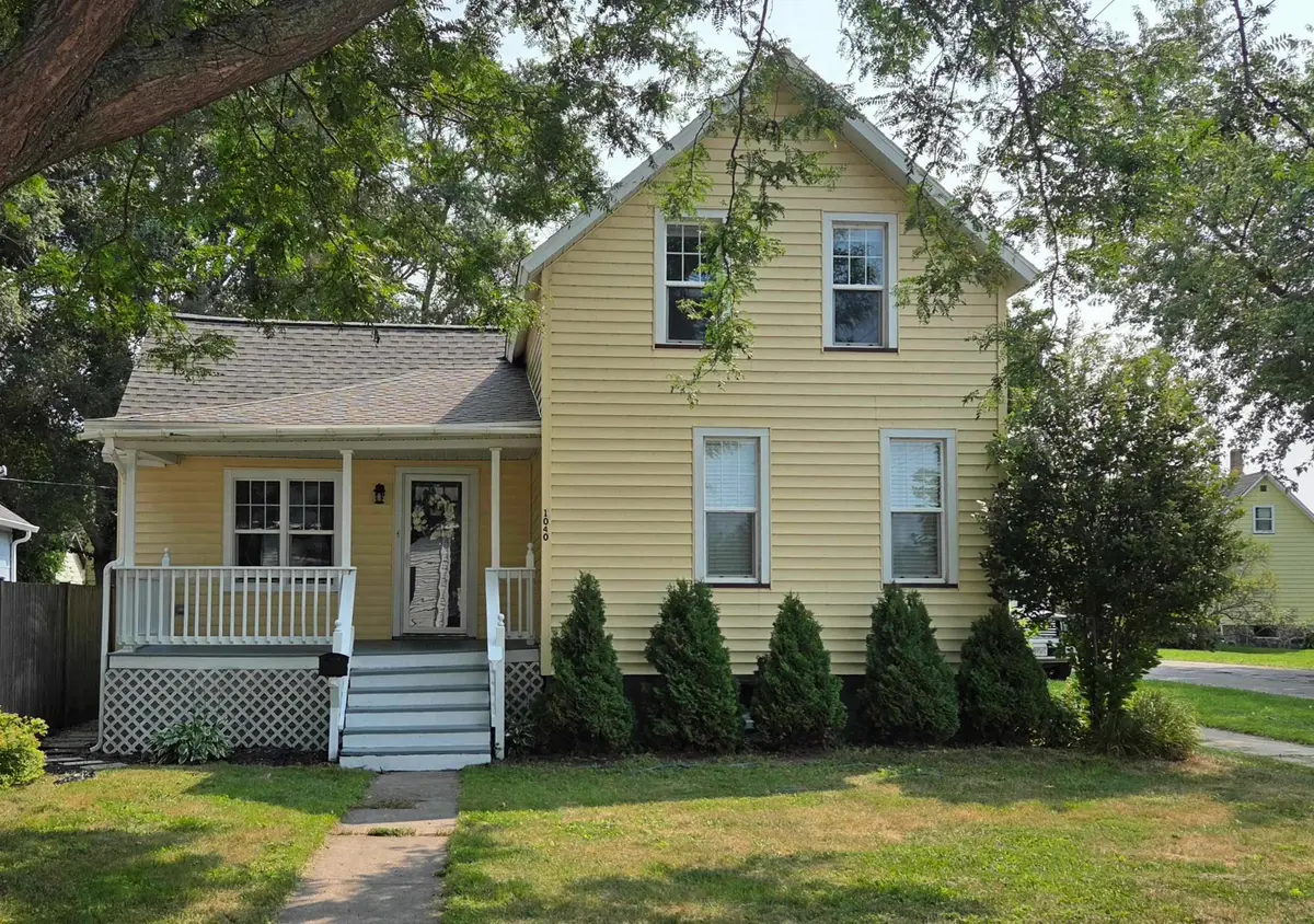 1040 Blaine Street, Marinette, WI 54143 - #1