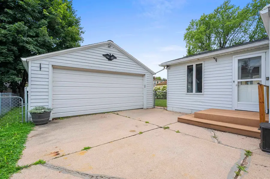 1139 Kellogg Street, Green Bay, WI 54303-3014 - #3