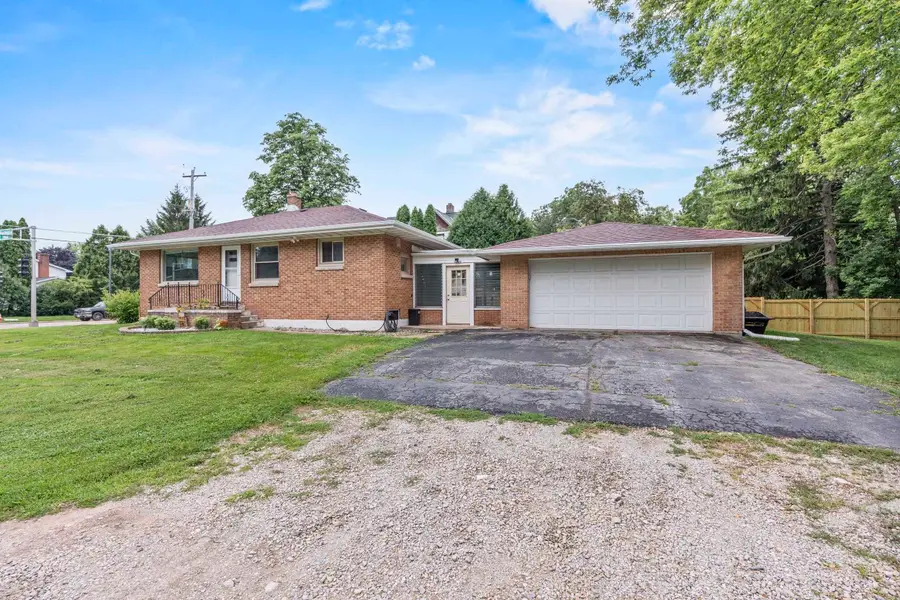 1412 W 9th Avenue, Oshkosh, WI 54902 - #2