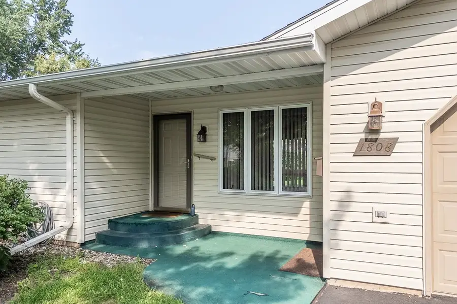 1808 Nassau Street, New London, WI 54961-2552 - #2