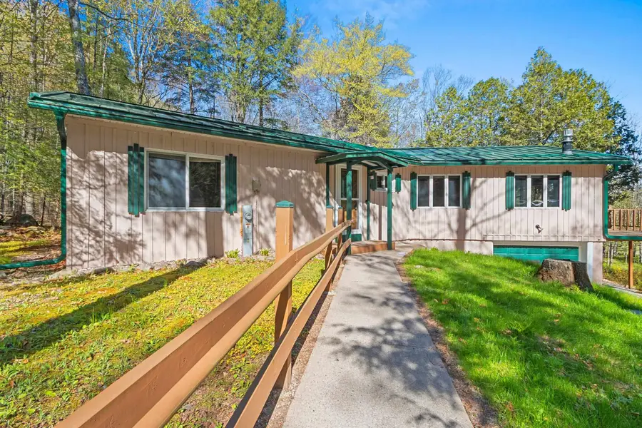 W11430 Riverside Road, Marion, WI 54950 - #2