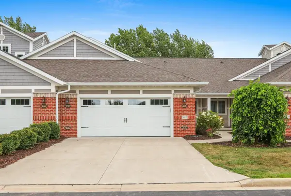 2617 Bay Harbor Circle #2, GREEN BAY, WI 54304