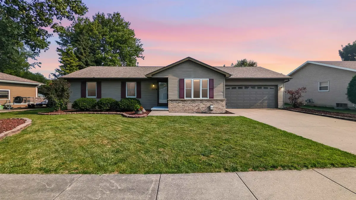 300 E James Street, Appleton, WI 54915 - #1