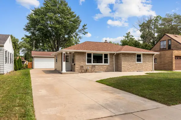 1906 S Memorial Drive, APPLETON, WI 54915-1223
