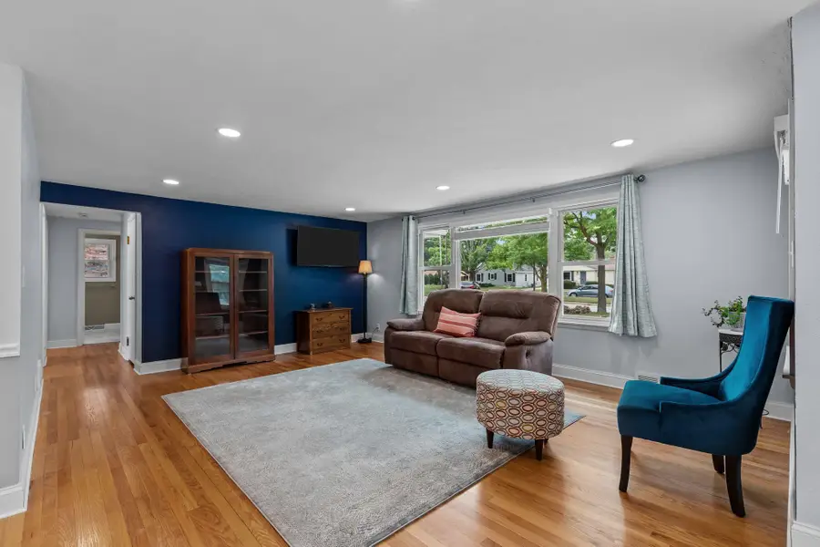 1906 S Memorial Drive, Appleton, WI 54915-1223 - #3