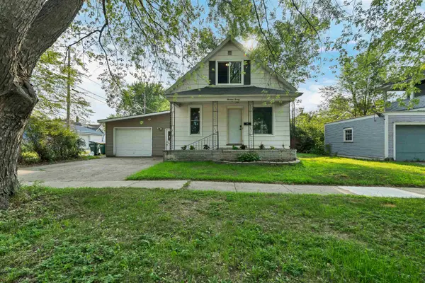 1320 Church Street, MARINETTE, WI 54143
