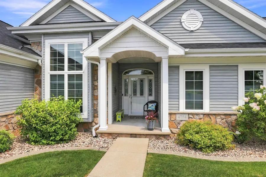 4704 Timber Row, Appleton, WI 54913 - #3