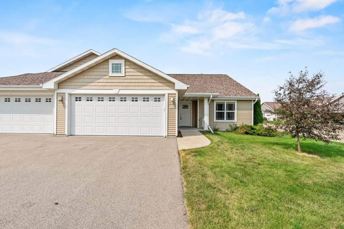 3292 Elk Ridge Drive, Oshkosh, WI 54904 - #1
