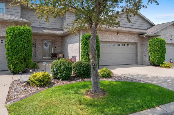 1693 Main Circle #2, ASHWAUBENON, WI 54115-6896