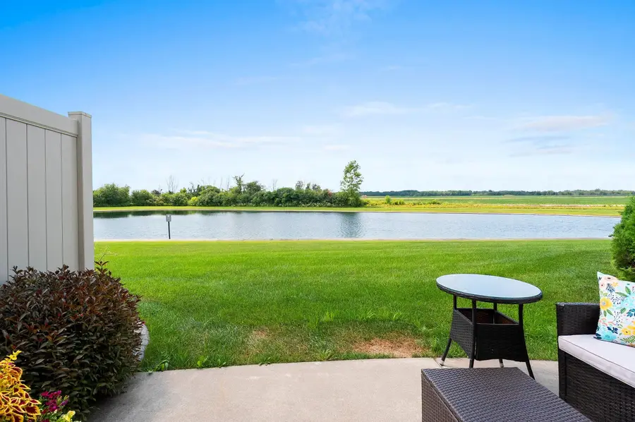 1693 Main Circle #2, Ashwaubenon, WI 54115-6896 - #3