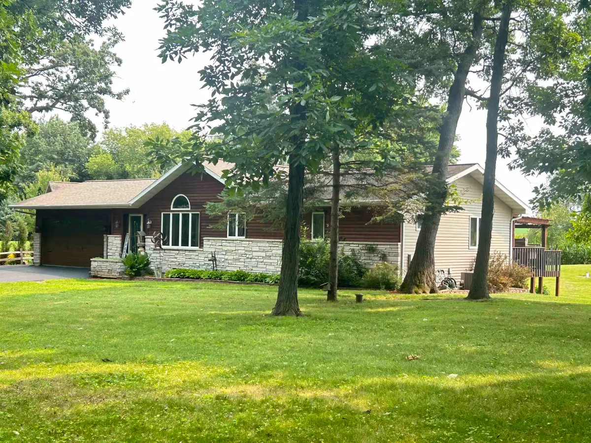 1266 Clairville Road, Oshkosh, WI 54904-0000 - #1