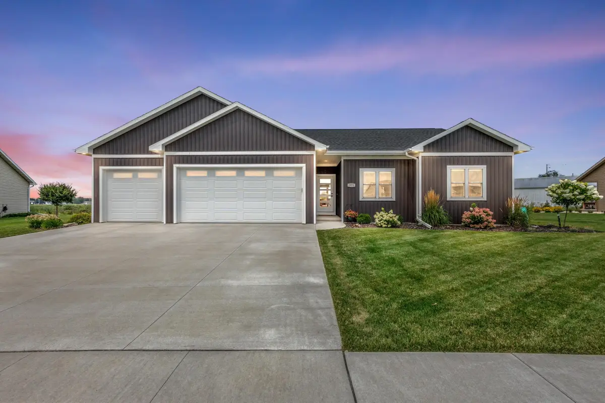 2971 S Weiler Road, Kaukauna, WI 54130 - #1