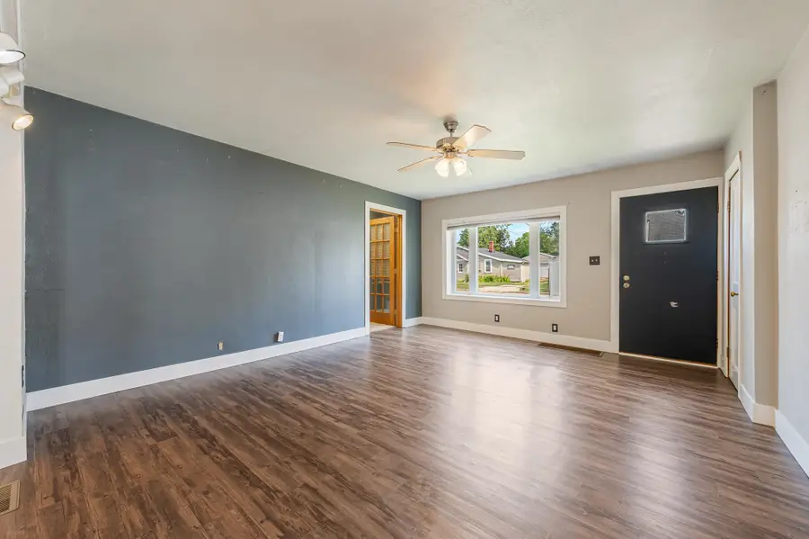 125 Mayer Street, Neenah, WI 54956 - #3