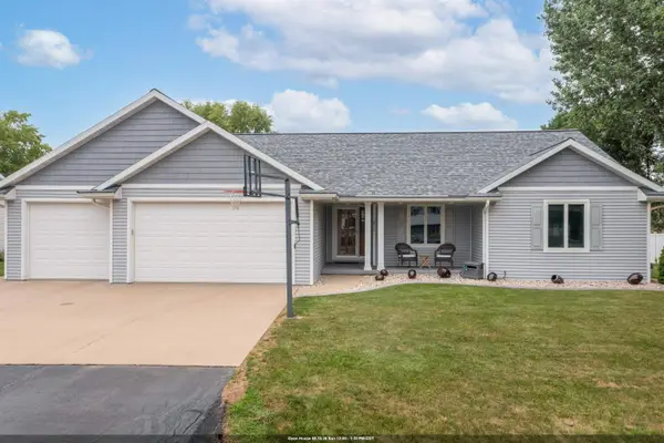 W2416 Snowberry Drive, APPLETON, WI 54915