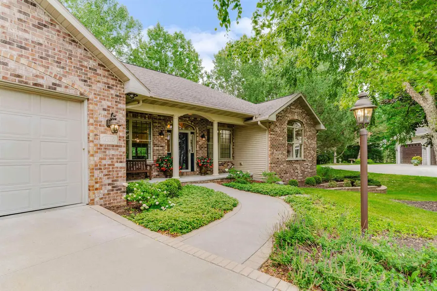 4130 Twilight Court, Oshkosh, WI 54904 - #2