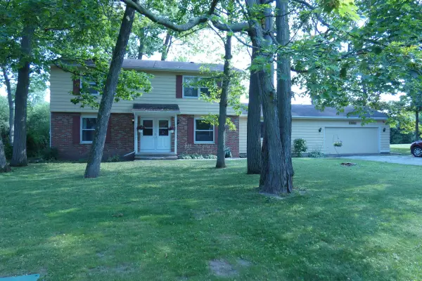 1503 Valley Road, APPLETON, WI 54915-1600