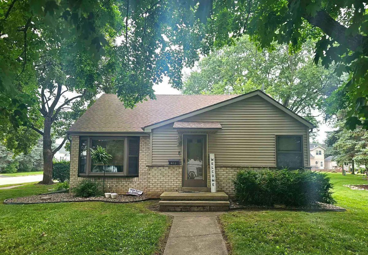 643 S Main Street, Seymour, WI 54165 - #1