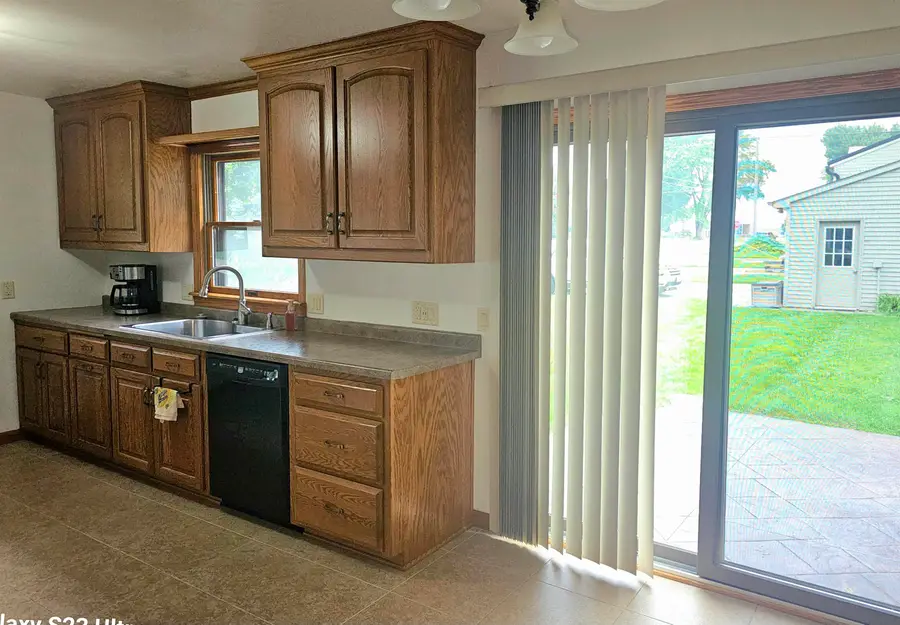 643 S Main Street, Seymour, WI 54165 - #3