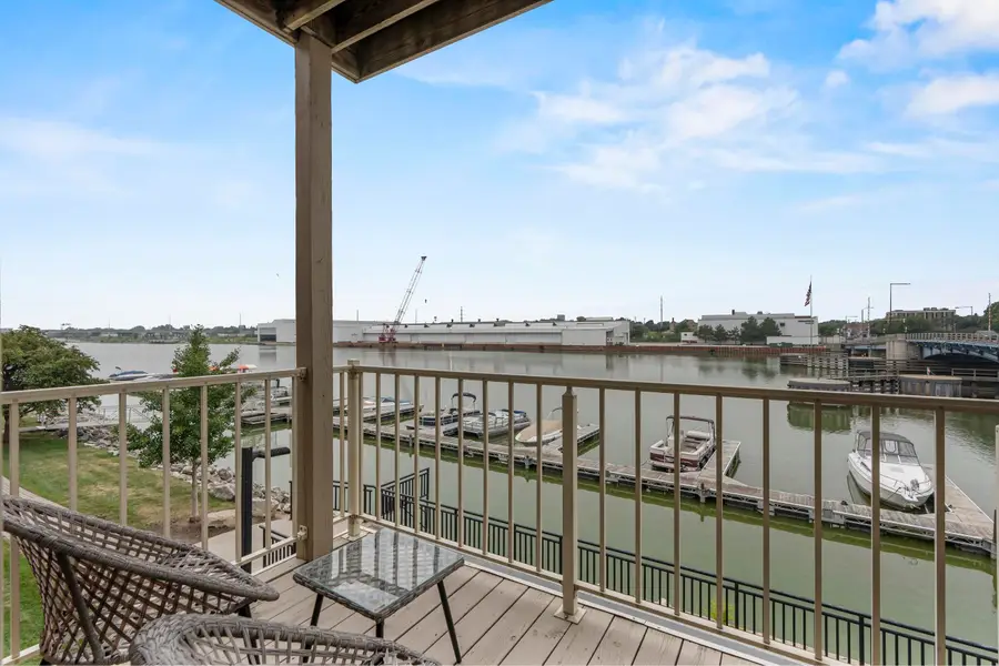 118 S Washington Street #203B, Green Bay, WI 54301-4267 - #2