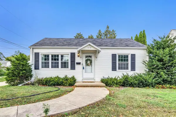 1216 9th Street, GREEN BAY, WI 54304-3202