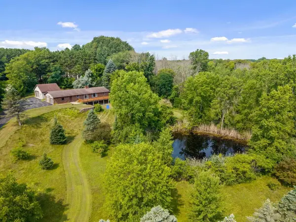 3747 Stream Road, GREEN BAY, WI 54313