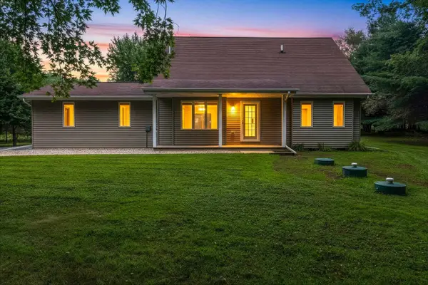 7364 Jensen Road, OSHKOSH, WI 54904-9603