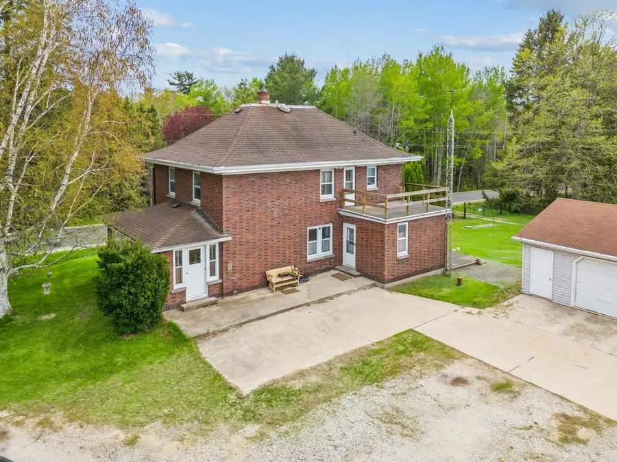 3720 E Hillcrest Road, Two Rivers, WI 54241 - #2
