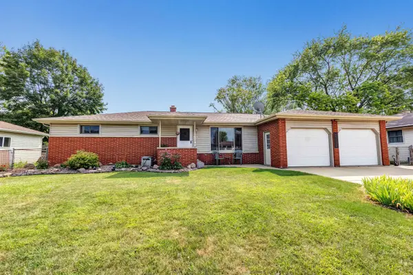1857 Bond Street, GREEN BAY, WI 54303