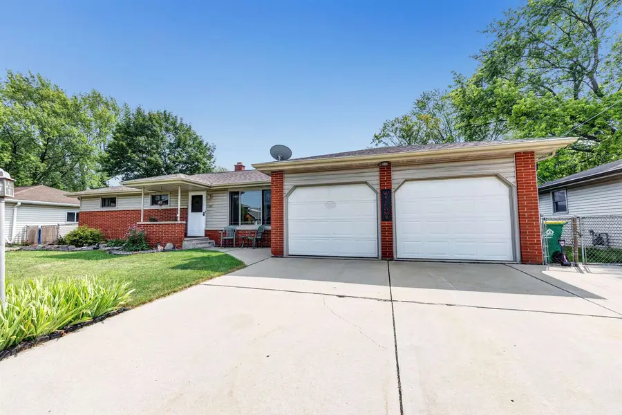 1857 Bond Street, Green Bay, WI 54303 - #2