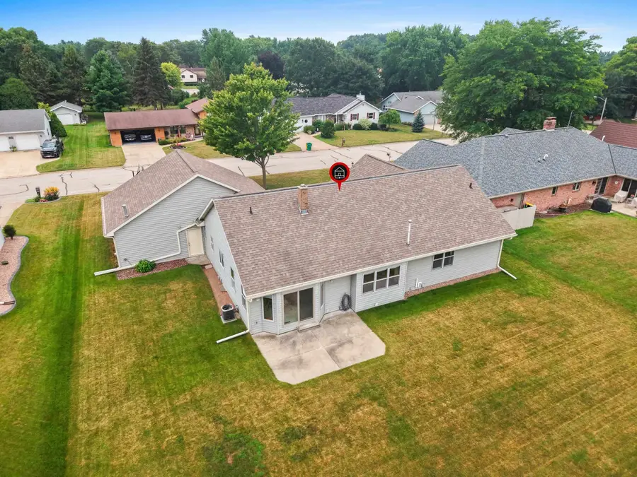 2767 Englewood Road, Green Bay, WI 54311-5431 - #2