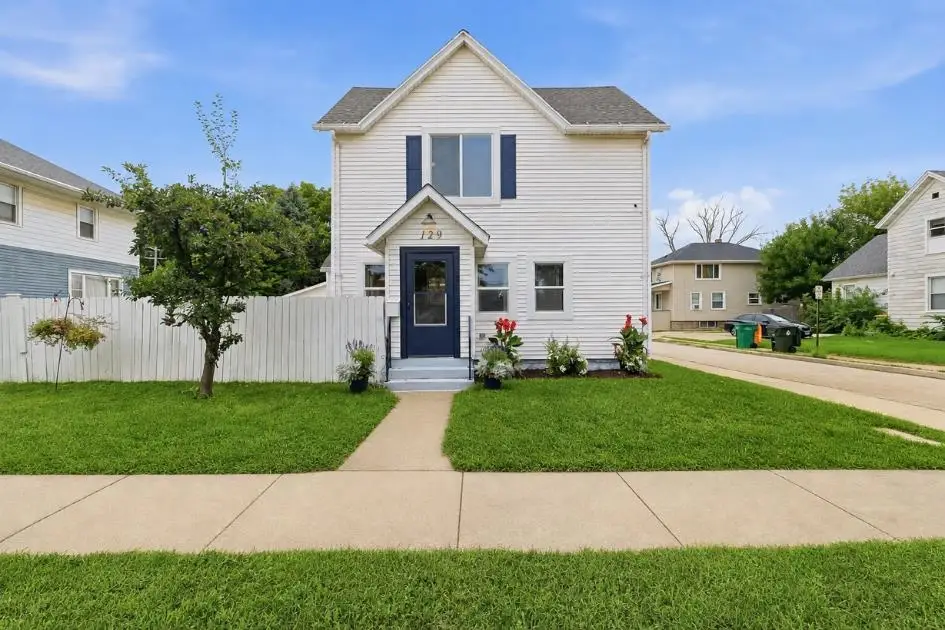 129 W Scott Street, Fond Du Lac, WI 54935 - #1