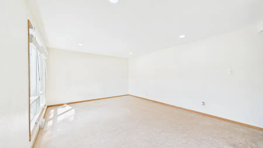 2208 N Linwood Avenue, Appleton, WI 54914 - #3