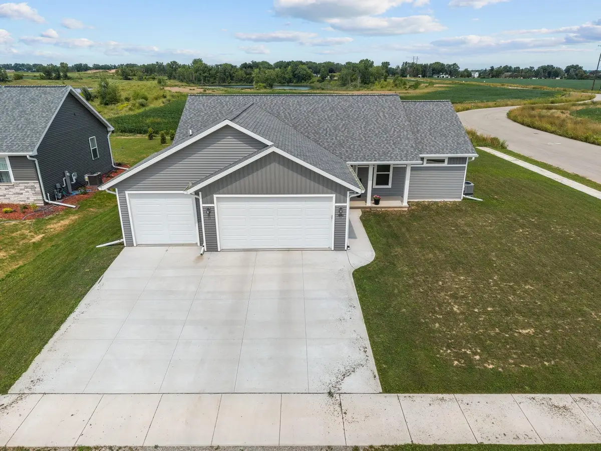 3846 E Zion Lane, Appleton, WI 54913 - #1