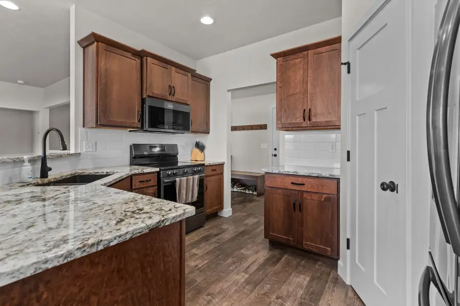 3846 E Zion Lane, Appleton, WI 54913 - #3