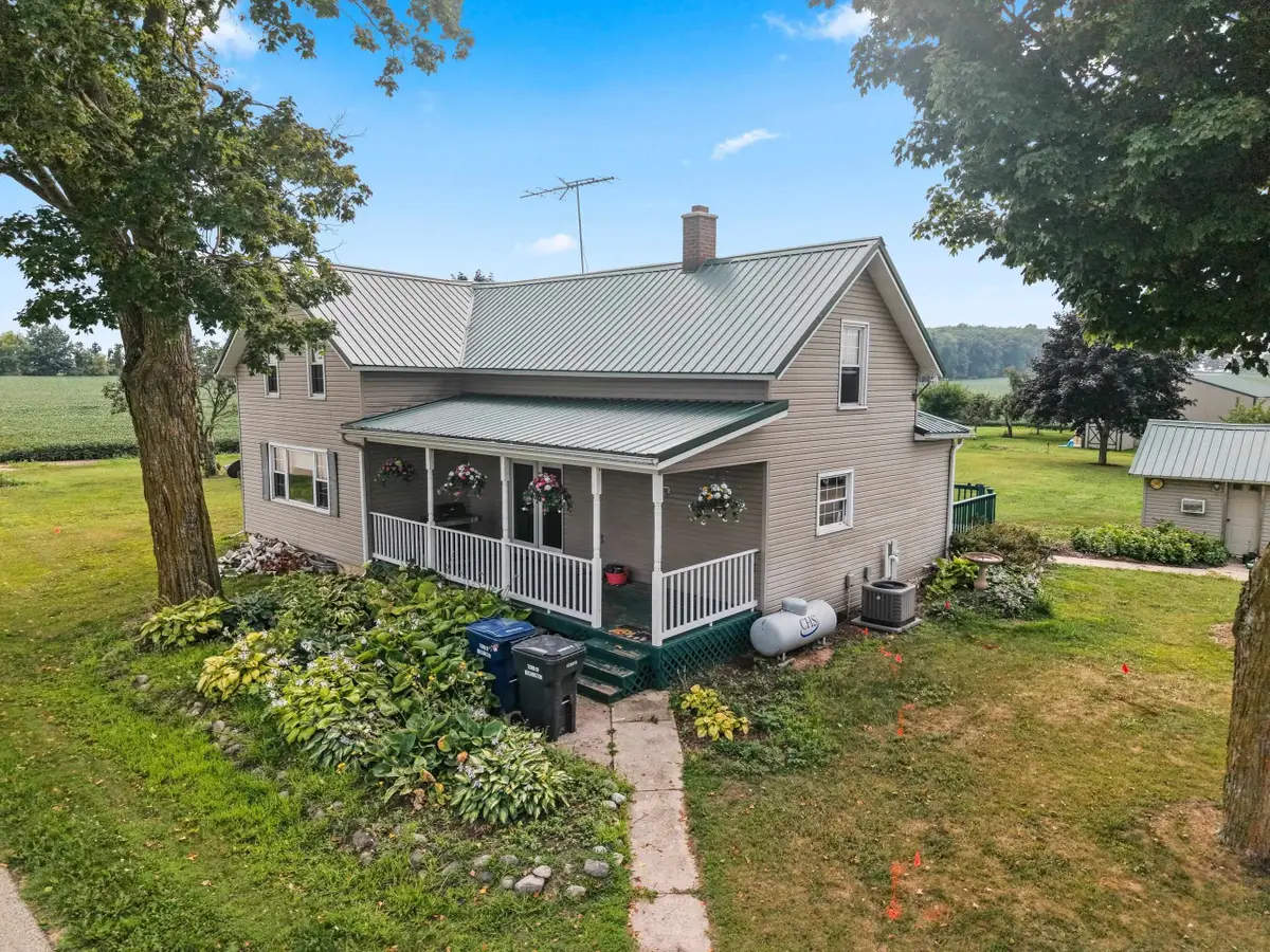 N5951 Division Road, Cecil, WI 54111 - #1