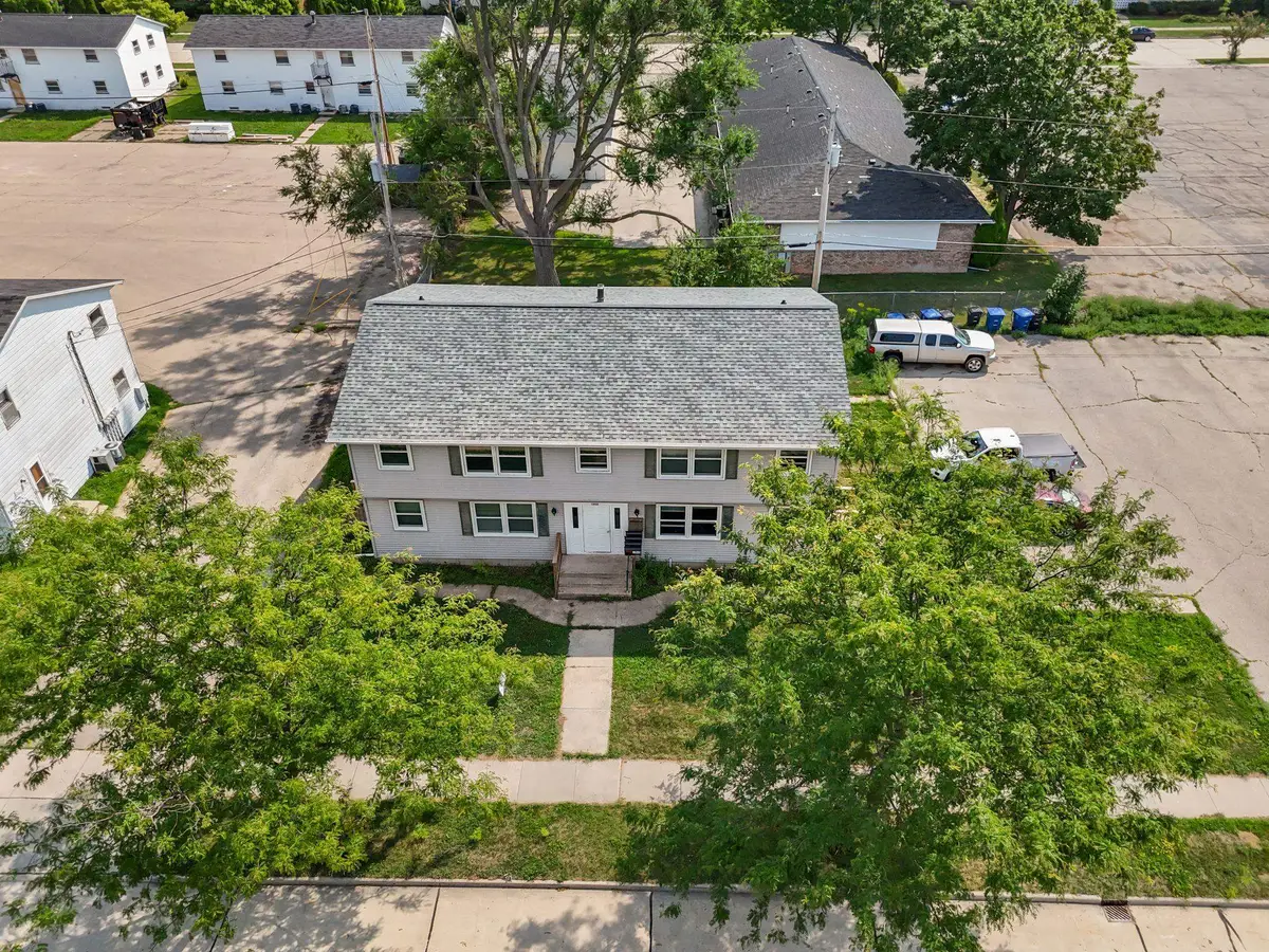 1842 Evans Street, Oshkosh, WI 54901 - #1