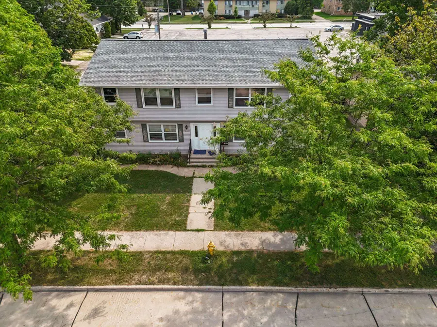 1842 Evans Street, Oshkosh, WI 54901 - #2