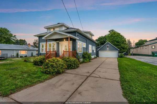 108 Lilac Drive, FRANCIS CREEK, WI 54214